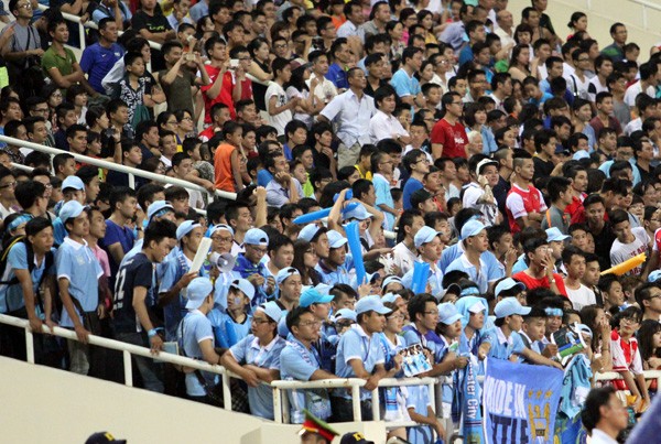 Man City phô diễn kỹ thuật trên sân Mỹ Đình trong sự phấn khích của khán giả ảnh 12 Man City phô diễn kỹ thuật trên sân Mỹ Đình trong sự phấn khích của khán giả ảnh 12