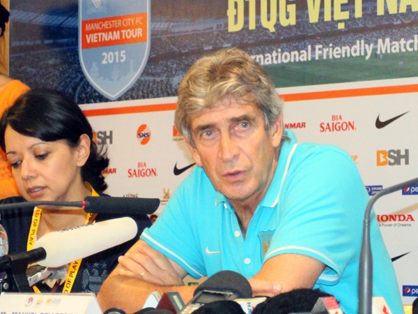 HLV Pellegrini phủ nhận cầu thủ Man City thờ ơ với CĐV Việt Nam ảnh 1 HLV Pellegrini phủ nhận cầu thủ Man City thờ ơ với CĐV Việt Nam ảnh 1