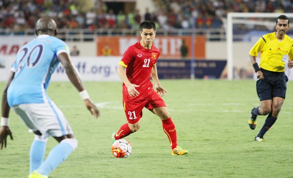 Công Phượng tiếc nuối bàn thắng "hụt" vào lưới Man City ảnh 1 Công Phượng tiếc nuối bàn thắng "hụt" vào lưới Man City ảnh 1