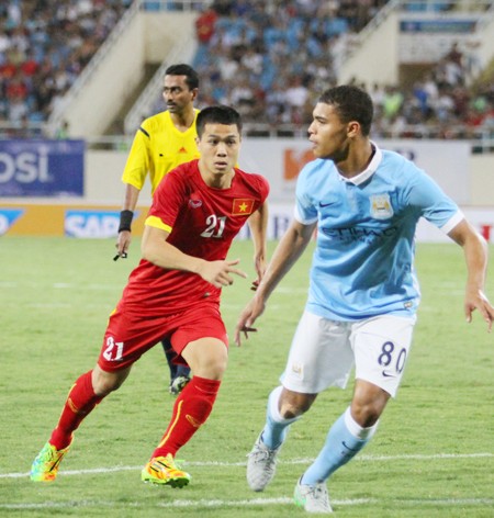 Công Phượng tiếc nuối bàn thắng "hụt" vào lưới Man City ảnh 2 Công Phượng tiếc nuối bàn thắng "hụt" vào lưới Man City ảnh 2