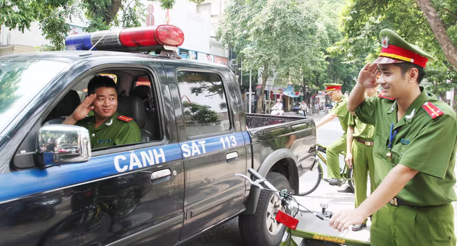 Xe đạp đặc chủng Công an Hà Nội xuống phố ảnh 4 Xe đạp đặc chủng Công an Hà Nội xuống phố ảnh 4