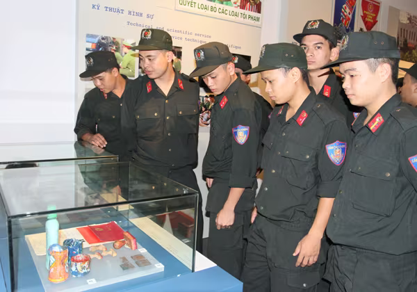 Bảo tàng Công an Hà Nội trưng bày những gì? ảnh 3