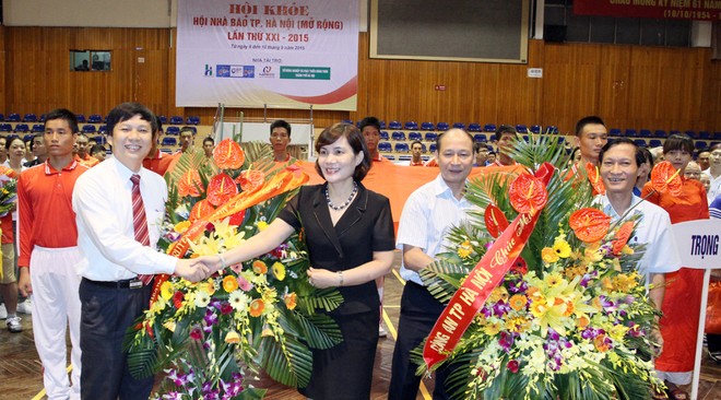 Tưng bừng ngày hội thể thao của những người làm báo Thủ đô ảnh 1 Tưng bừng ngày hội thể thao của những người làm báo Thủ đô ảnh 1