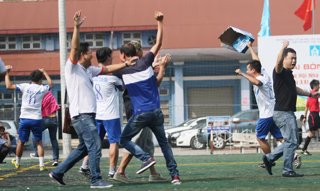 Đội bóng Báo An ninh Thủ đô lần thứ 6 liên tiếp lên ngôi vô địch  ảnh 11