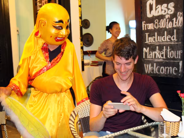 Lung linh sắc đèn lồng, phố cổ Hội An chờ đón Trung thu ảnh 16