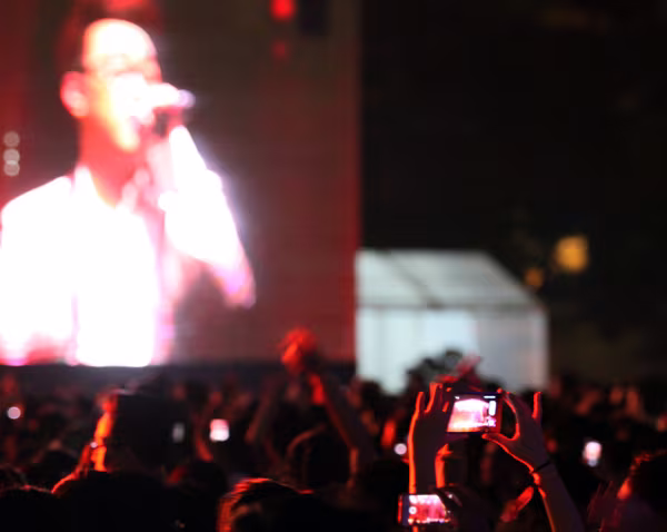 Rực rỡ, sôi động đêm khai màn Monsoon Music Festival 2015 ảnh 17