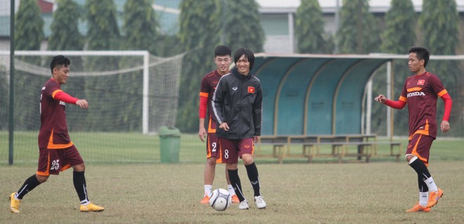 Tuấn Anh phô diễn kỹ thuật trong ngày đầu lên tuyển U23 ảnh 1 Tuấn Anh phô diễn kỹ thuật trong ngày đầu lên tuyển U23 ảnh 1