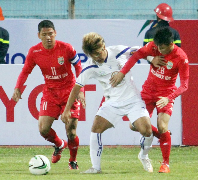 Quả bóng Vàng 2015: Công Vinh lép vế, Anh Đức sáng cửa ảnh 1 Quả bóng Vàng 2015: Công Vinh lép vế, Anh Đức sáng cửa ảnh 1