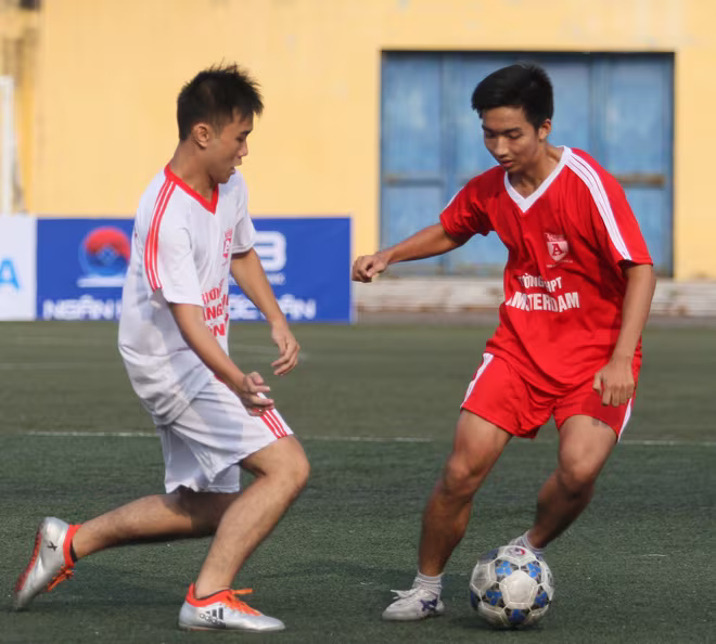 Kết quả, hình ảnh lượt trận đầu tiên giải bóng đá học sinh THPT Hà Nội 2016 ảnh 7 Kết quả, hình ảnh lượt trận đầu tiên giải bóng đá học sinh THPT Hà Nội 2016 ảnh 7
