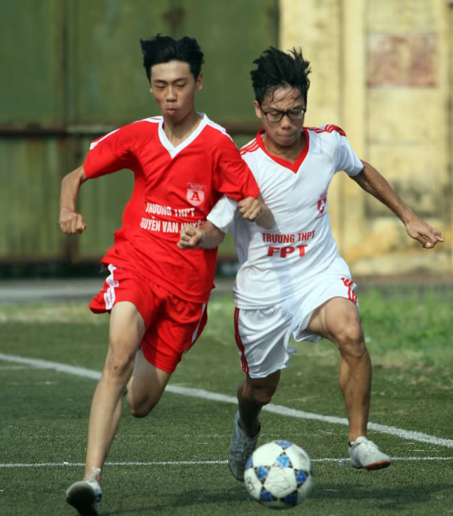 Kết quả, hình ảnh lượt trận đầu tiên giải bóng đá học sinh THPT Hà Nội 2016 ảnh 3 Kết quả, hình ảnh lượt trận đầu tiên giải bóng đá học sinh THPT Hà Nội 2016 ảnh 3