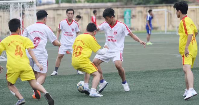 Kết quả, hình ảnh lượt trận ngày 19-10 giải bóng đá học sinh THPT Hà Nội ảnh 9 Kết quả, hình ảnh lượt trận ngày 19-10 giải bóng đá học sinh THPT Hà Nội ảnh 9