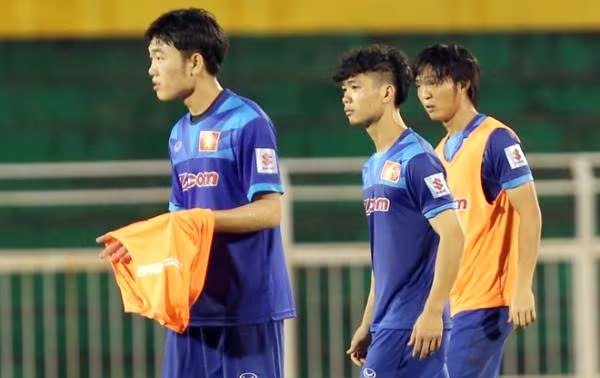 Điểm danh những cái tên "hot" nhất V-League 2018, dư luận quan tâm ảnh 9 Điểm danh những cái tên "hot" nhất V-League 2018, dư luận quan tâm ảnh 9