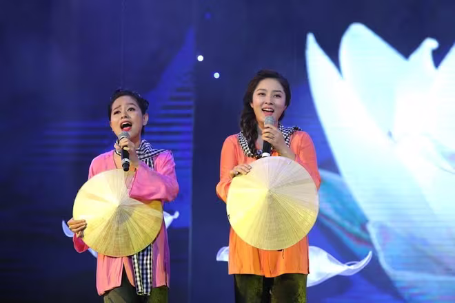 "Sao" Việt trổ tài ca - vũ - kịch trên sân khấu ảnh 9 "Sao" Việt trổ tài ca - vũ - kịch trên sân khấu ảnh 9