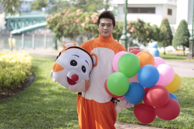 Phi Trường "bán bóng bay" trong dịp lễ Tình nhân   ảnh 2  Phi Trường "bán bóng bay" trong dịp lễ Tình nhân   ảnh 2