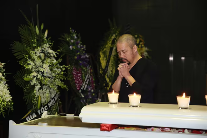 Hình ảnh nghệ sĩ xót xa tiễn đưa nhạc sĩ Thanh Tùng  ảnh 14