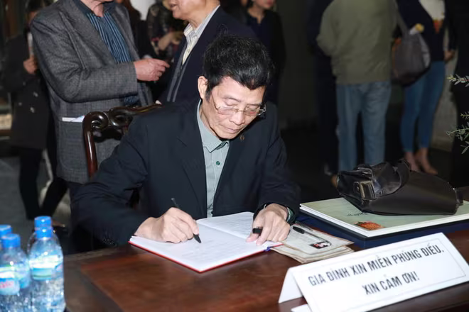 Hình ảnh nghệ sĩ xót xa tiễn đưa nhạc sĩ Thanh Tùng  ảnh 15