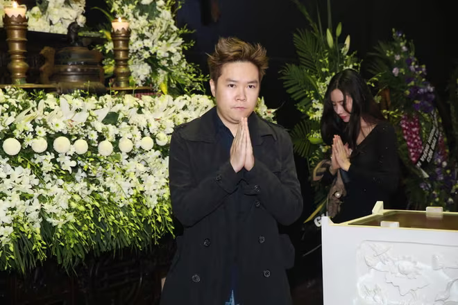 Hình ảnh nghệ sĩ xót xa tiễn đưa nhạc sĩ Thanh Tùng  ảnh 8