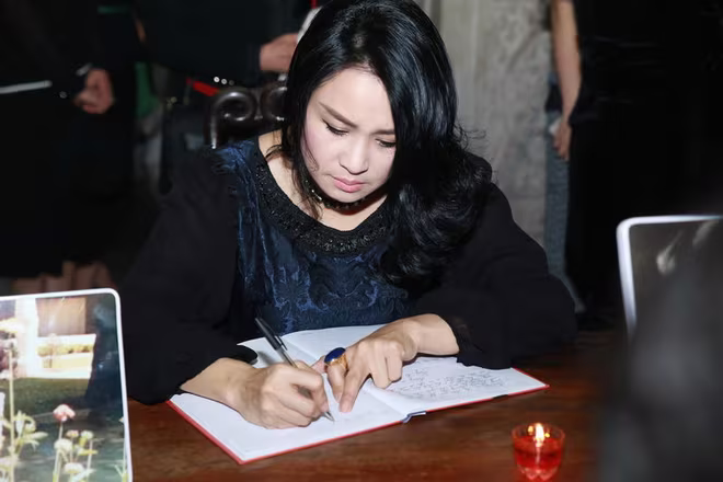 Hình ảnh nghệ sĩ xót xa tiễn đưa nhạc sĩ Thanh Tùng  ảnh 12