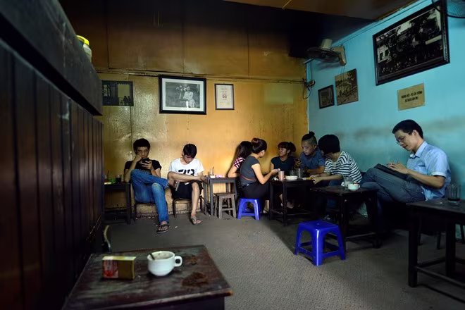 Đưa nhau "đi trốn" ở các quán cà phê độc đáo của Hà Nội ảnh 1 Đưa nhau "đi trốn" ở các quán cà phê độc đáo của Hà Nội ảnh 1