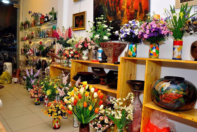 Nơi "chai lọ" bỏ đi được biến thành "của" quý  ảnh 13 Nơi "chai lọ" bỏ đi được biến thành "của" quý  ảnh 13