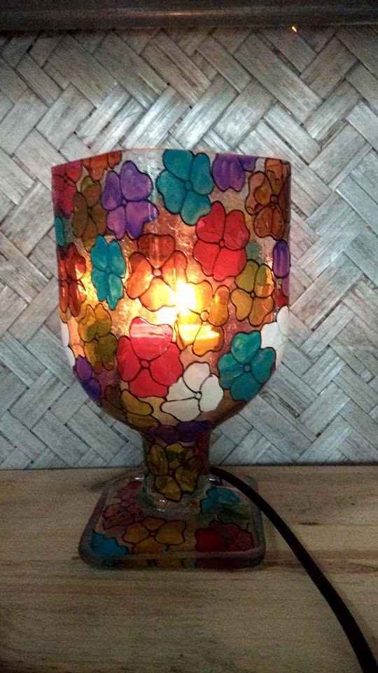 Nơi "chai lọ" bỏ đi được biến thành "của" quý  ảnh 11 Nơi "chai lọ" bỏ đi được biến thành "của" quý  ảnh 11