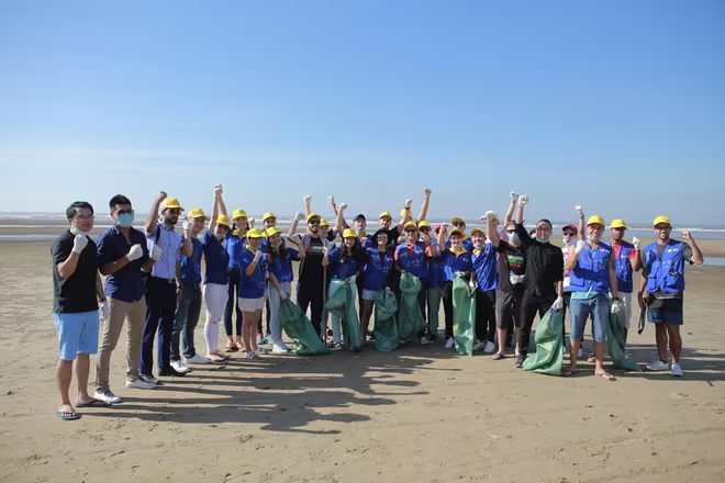 Thu Minh cùng hơn 1000 người nhặt rác  ảnh 15