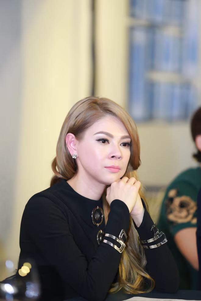 Lộ diện "soái ca" Việt "yểm trợ" Thanh Thảo trong liveshow riêng ảnh 3