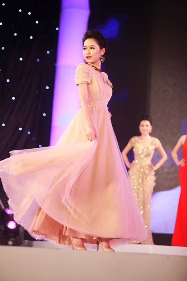 Cận cảnh 12 nhan sắc yêu kiều khu vực phía Bắc ảnh 12