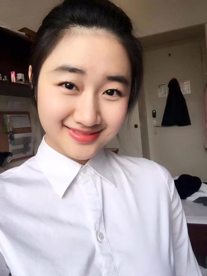 Nhan sắc đời thường của tân "Hoa hậu Bản sắc Việt toàn cầu"  ảnh 4 Nhan sắc đời thường của tân "Hoa hậu Bản sắc Việt toàn cầu"  ảnh 4