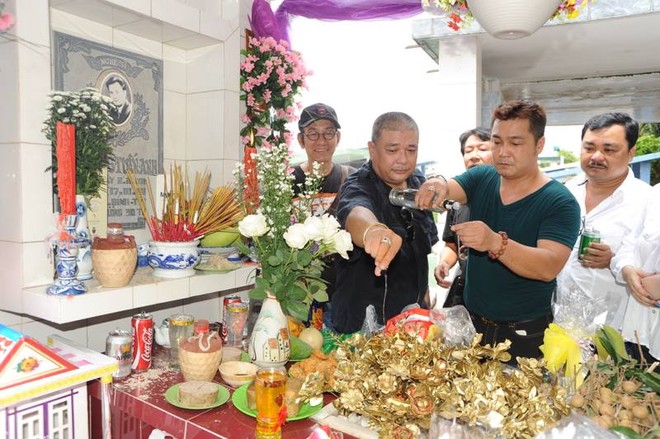 "Bà nội" Miu Lê biến thành "Cô gái đến từ hôm qua" ảnh 3 "Bà nội" Miu Lê biến thành "Cô gái đến từ hôm qua" ảnh 3