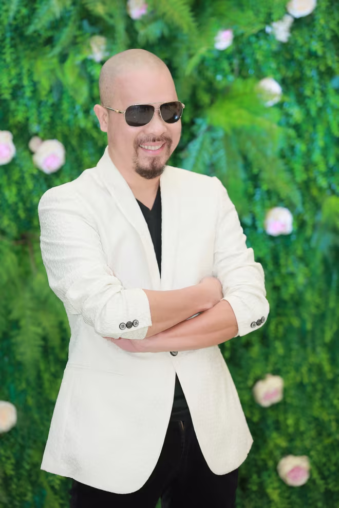 Nhà thiết kế Đức Hùng bảnh bao tìm kiếm gương mặt "xinh tự nhiên" ảnh 6