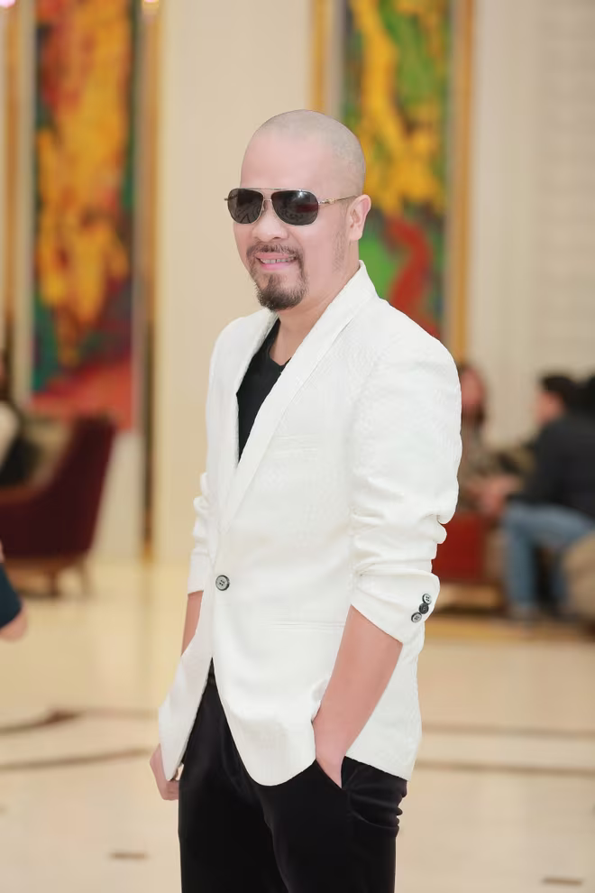 Nhà thiết kế Đức Hùng bảnh bao tìm kiếm gương mặt "xinh tự nhiên" ảnh 5