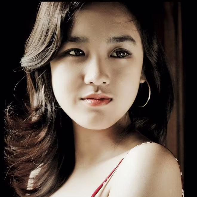 "Em chưa 18" gây tò mò với thông điệp "Trời tính không bằng… gái tính" ảnh 8