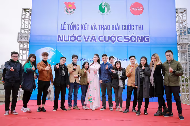 Ngắm nhan sắc rạng ngời của Hoa hậu Biển Thùy Trang  ảnh 14 Ngắm nhan sắc rạng ngời của Hoa hậu Biển Thùy Trang  ảnh 14