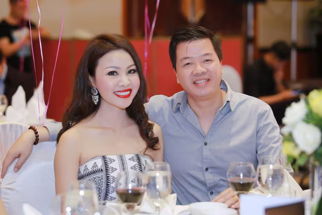 Bùi Lê Mận đẹp ngỡ ngàng sau một năm ở ẩn sinh con   ảnh 3 Bùi Lê Mận đẹp ngỡ ngàng sau một năm ở ẩn sinh con   ảnh 3