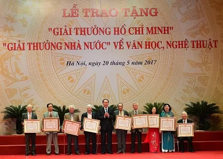 Long trọng lễ trao Giải thưởng Nhà nước, Giải thưởng Hồ Chí Minh về VHNT năm 2017 ảnh 3 Long trọng lễ trao Giải thưởng Nhà nước, Giải thưởng Hồ Chí Minh về VHNT năm 2017 ảnh 3