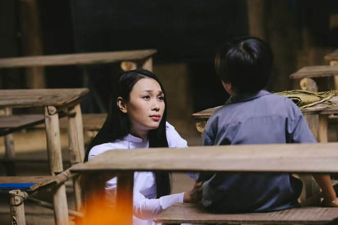 MV "Đừng hỏi em" của Mỹ Tâm tạo ra "cơn bão" mới ảnh 11 MV "Đừng hỏi em" của Mỹ Tâm tạo ra "cơn bão" mới ảnh 11