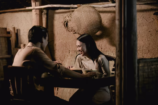 MV "Đừng hỏi em" của Mỹ Tâm tạo ra "cơn bão" mới ảnh 9 MV "Đừng hỏi em" của Mỹ Tâm tạo ra "cơn bão" mới ảnh 9