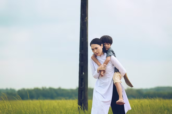 MV "Đừng hỏi em" của Mỹ Tâm tạo ra "cơn bão" mới ảnh 13 MV "Đừng hỏi em" của Mỹ Tâm tạo ra "cơn bão" mới ảnh 13