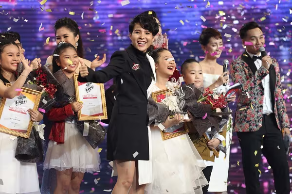 Học trò Vũ Cát Tường đăng quang "Giọng hát Việt nhí 2017" ảnh 13