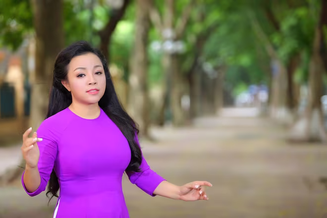 NSƯT Tố Nga hát ca khúc kỷ niệm 5 năm ngày mất Đại tướng Võ Nguyên Giáp ảnh 7 NSƯT Tố Nga hát ca khúc kỷ niệm 5 năm ngày mất Đại tướng Võ Nguyên Giáp ảnh 7