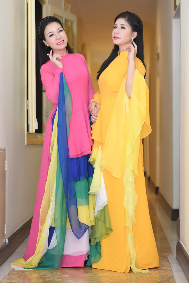 Ca sĩ Thu Hà lần đầu tiên tiết lộ về cô em gái ruột tài năng Linh Hoa ảnh 10