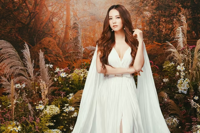 Á hậu Thụy Vân tiết lộ về kỳ nghỉ Tết bên gia đình ảnh 1