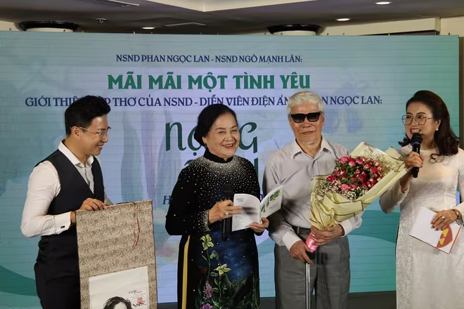 NSND Ngọc Lan: "Nặng tình" với cả thơ ca ảnh 5