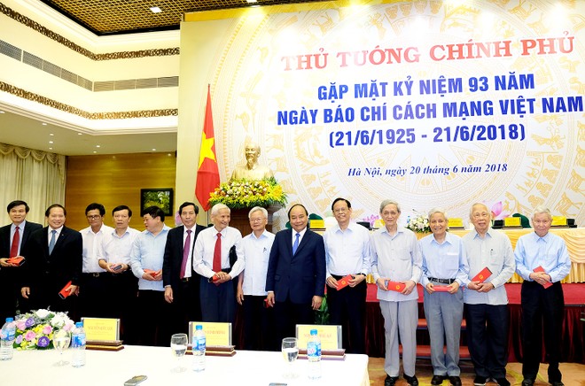 Báo chí cần phát huy vai trò nòng cốt trong đấu tranh với các thế lực thù địch ảnh 2 Báo chí cần phát huy vai trò nòng cốt trong đấu tranh với các thế lực thù địch ảnh 2
