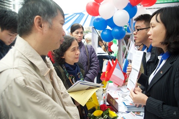 Trường đại học tung "át chủ bài" để hút tuyển sinh ảnh 3 Trường đại học tung "át chủ bài" để hút tuyển sinh ảnh 3