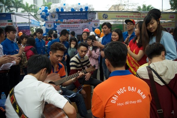 Trường đại học tung "át chủ bài" để hút tuyển sinh ảnh 7 Trường đại học tung "át chủ bài" để hút tuyển sinh ảnh 7
