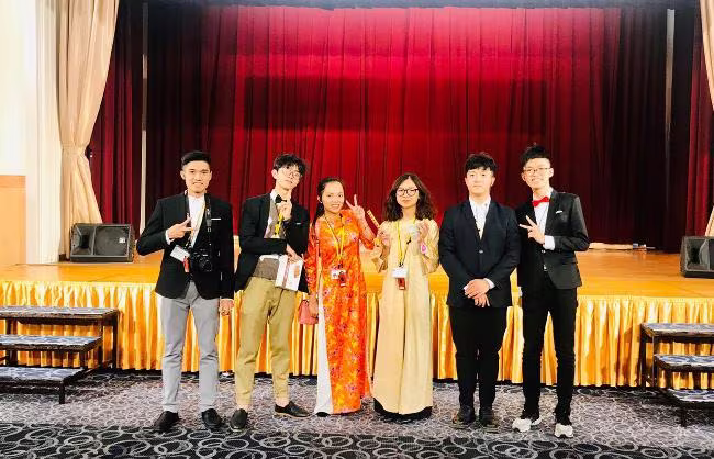 Nhân văn, sáng tạo, học sinh THPT Việt Đức đoạt giải xuất sắc liên hoan phim thiếu nhi quốc tế ảnh 1 Nhân văn, sáng tạo, học sinh THPT Việt Đức đoạt giải xuất sắc liên hoan phim thiếu nhi quốc tế ảnh 1
