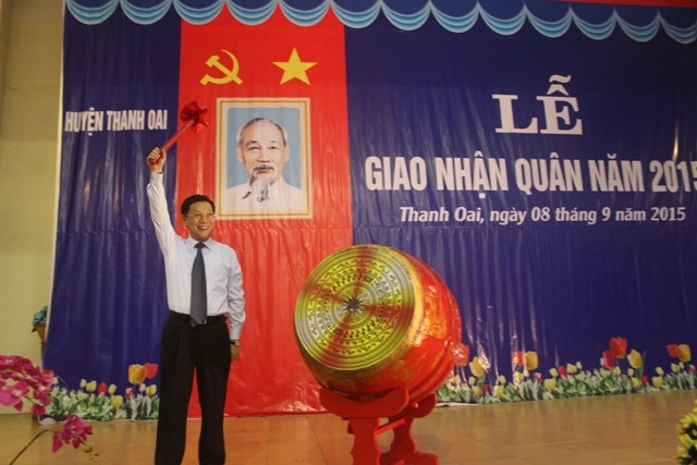 Chủ tịch UBND TP Nguyễn Thế Thảo động viên tân binh lên đường nhập ngũ ảnh 3 Chủ tịch UBND TP Nguyễn Thế Thảo động viên tân binh lên đường nhập ngũ ảnh 3