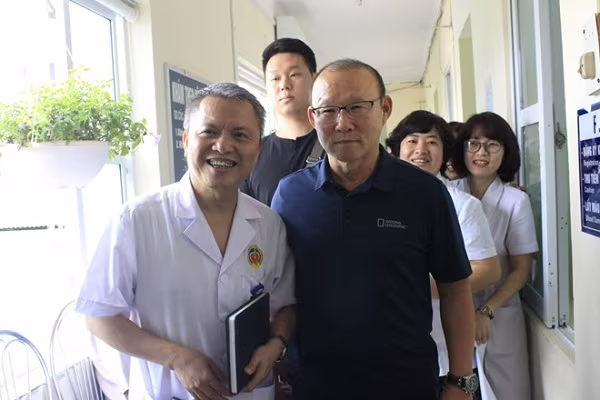 Huấn luyện viên Park Hang-Seo làm đại sứ thiện chí chương trình "Sức khỏe Việt Nam" ảnh 1 Huấn luyện viên Park Hang-Seo làm đại sứ thiện chí chương trình "Sức khỏe Việt Nam" ảnh 1